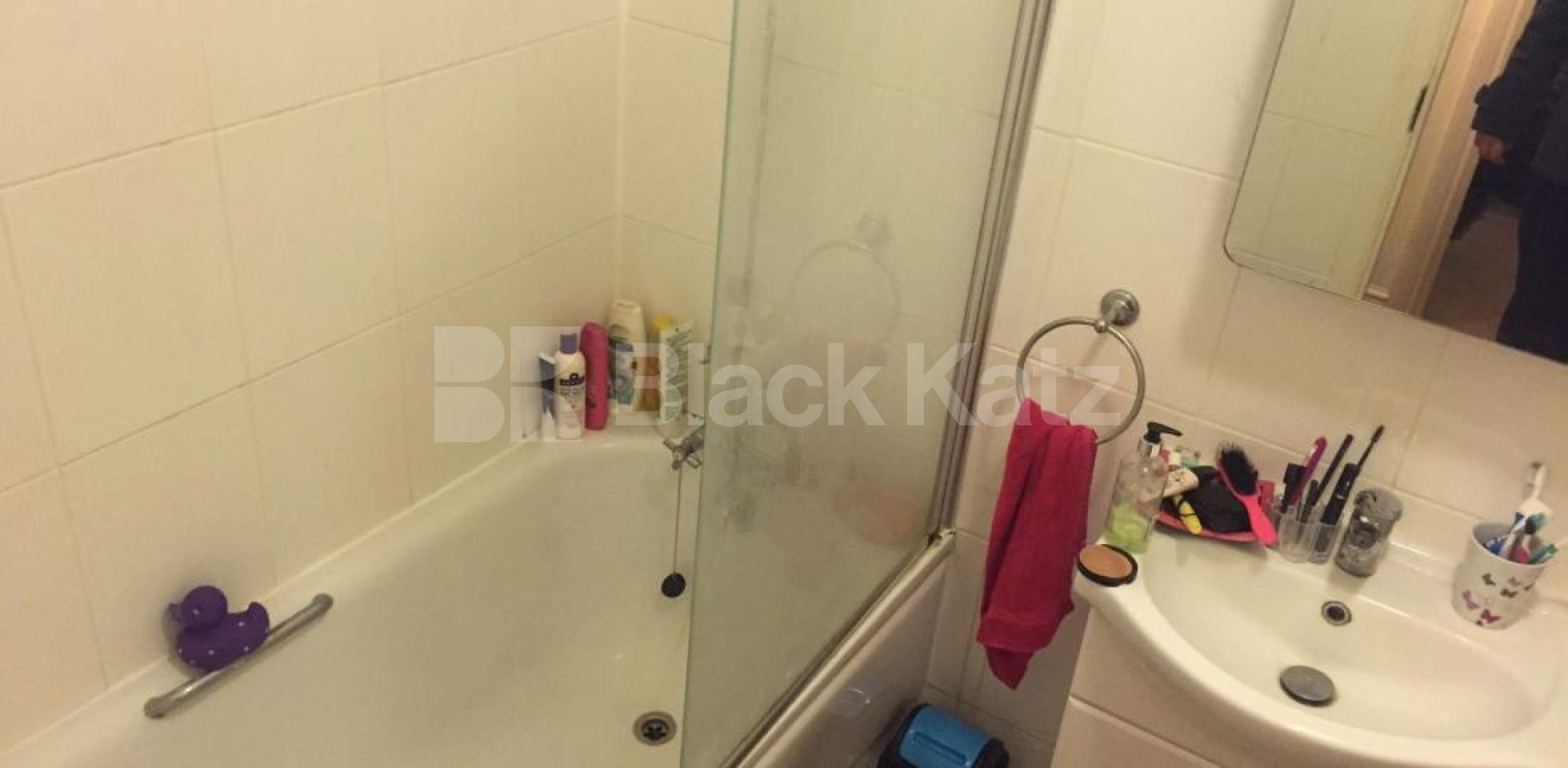 			Studio Apartment, 1 bath, 1 reception Flat			 Muswell Hill, Muswell Hill