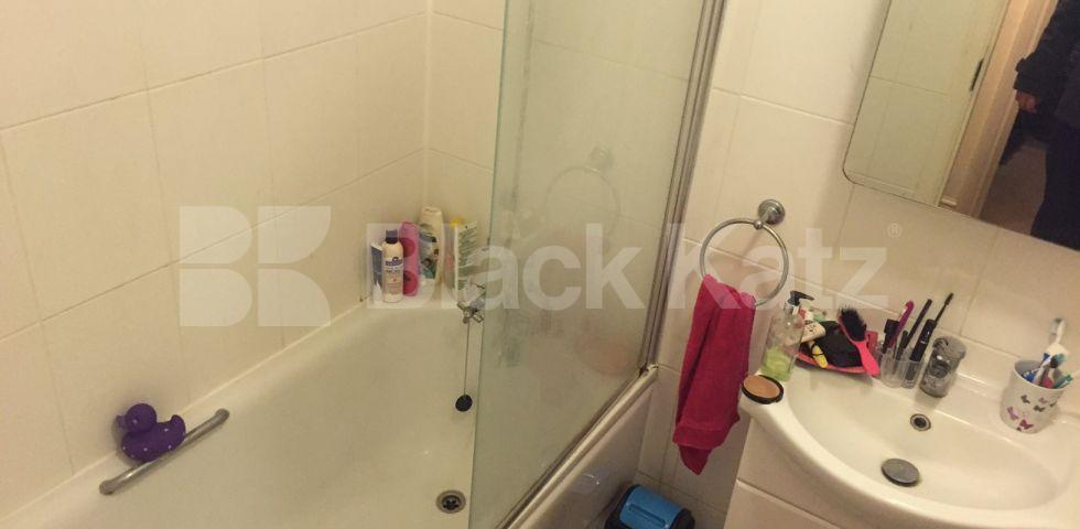 			Studio Apartment, 1 bath, 1 reception Flat			 Muswell Hill, Muswell Hill