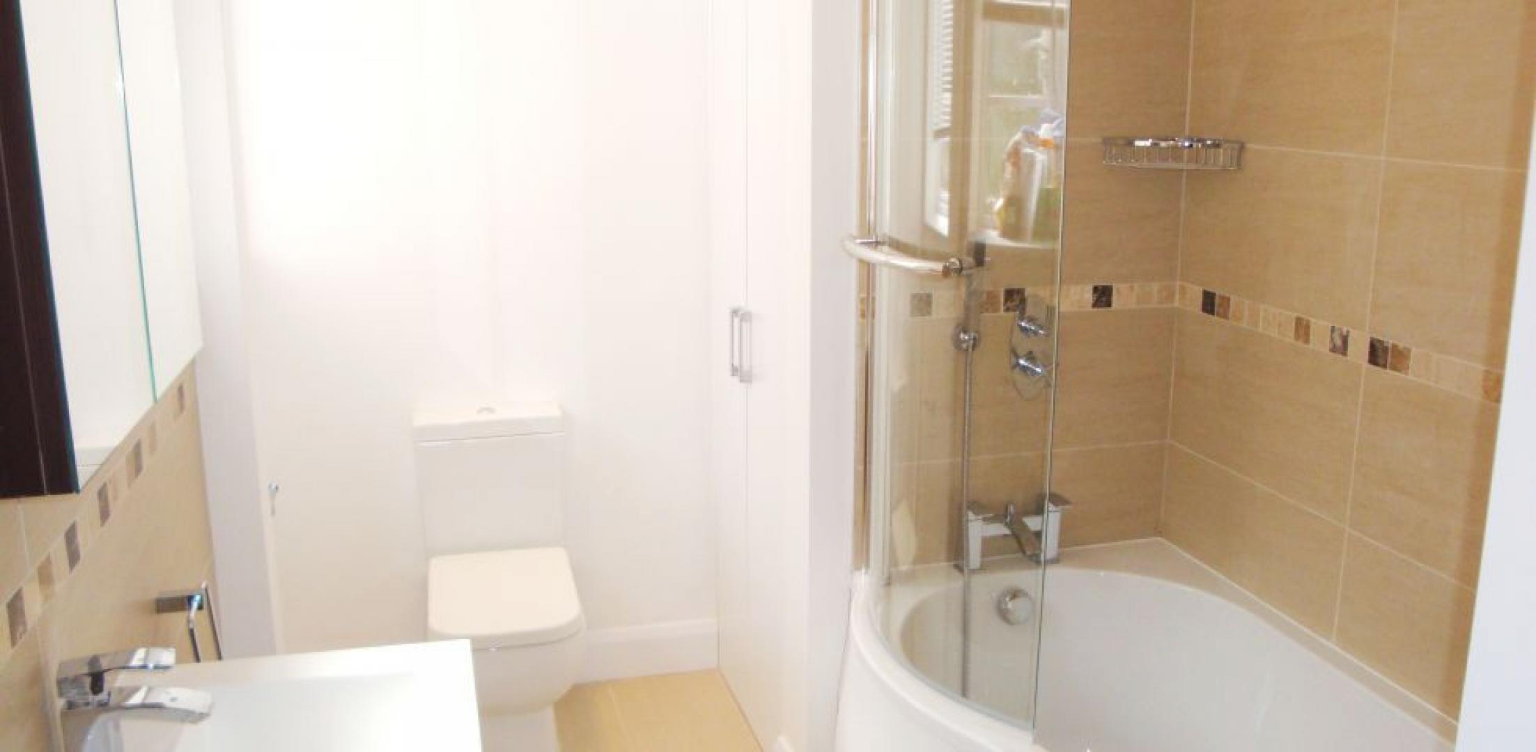 			NEW INSTRUCTION, 3 Bedroom, 1 bath, 1 reception Flat			 Greenhalgh Walk, EAST FINCHLEY / HAMPSTEAD GARDEN SUBURB 