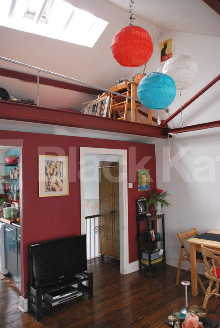 			NEW INSTRUCTION, 2 Bedroom, 1 bath, 1 reception Maisonette			 Stockwell Road, Stockwell/Brixton