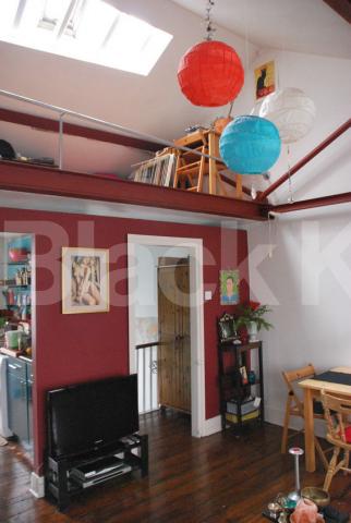 			NEW INSTRUCTION, 2 Bedroom, 1 bath, 1 reception Maisonette			 Stockwell Road, Stockwell/Brixton