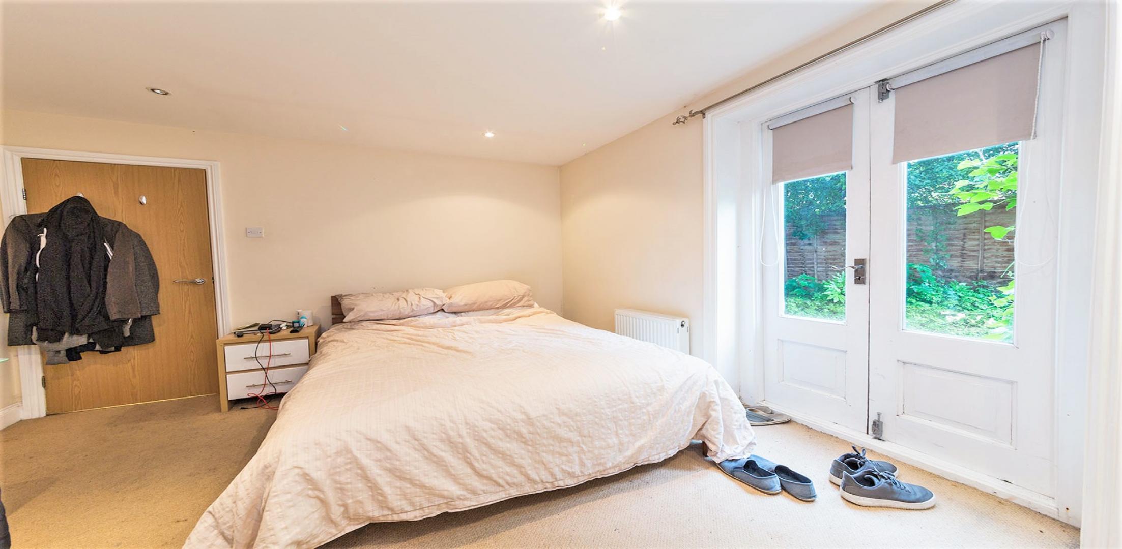 			2 Bedroom, 2 bath, 1 reception Flat			 Greencroft Gardens, WEST HAMPSTEAD