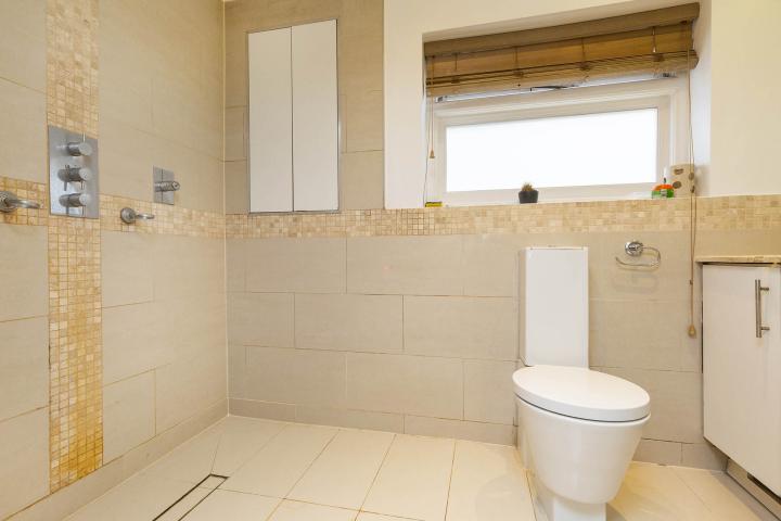 Modern Split Level Apartment Agamemnon Road, West Hampstead