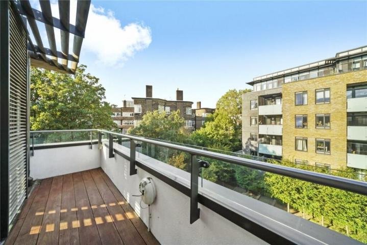 Stunning modern one bedroom flat located in a private development Cecil Grove, St Johns Wood / Primrose Hill
