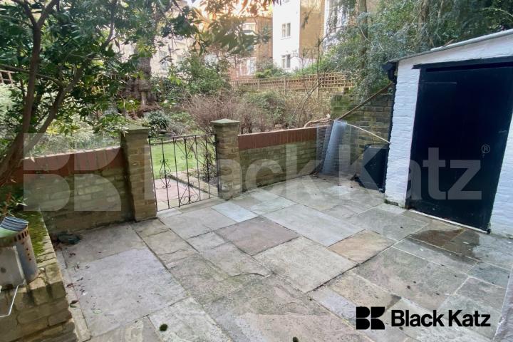 Split level four bedroom garden flat in the heart of Pimlico Lupus Street, Pimlico