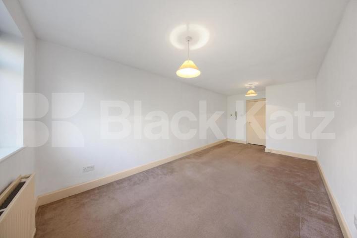 Newly painted spacious one bed with a new bathroom mins kentish town tube  Evangelist Road, Kentish Town / Camden