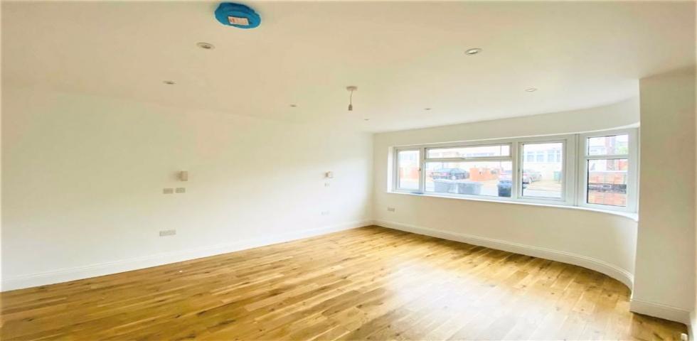 			5 Bedroom, 2 bath, 1 reception Semi-Detached House			 Clifford Way, Dollis Hill