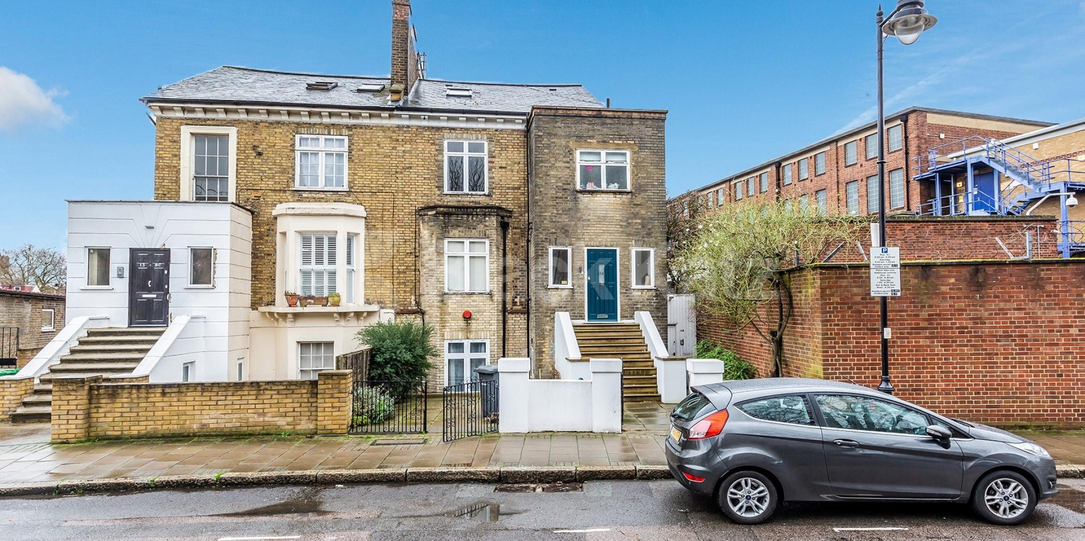 			SPACIOUS GARDEN FLAT!, 2 Bedroom, 1 bath, 1 reception Flat			 Stock Orchard Crescent, CALEDONIAN ROAD 