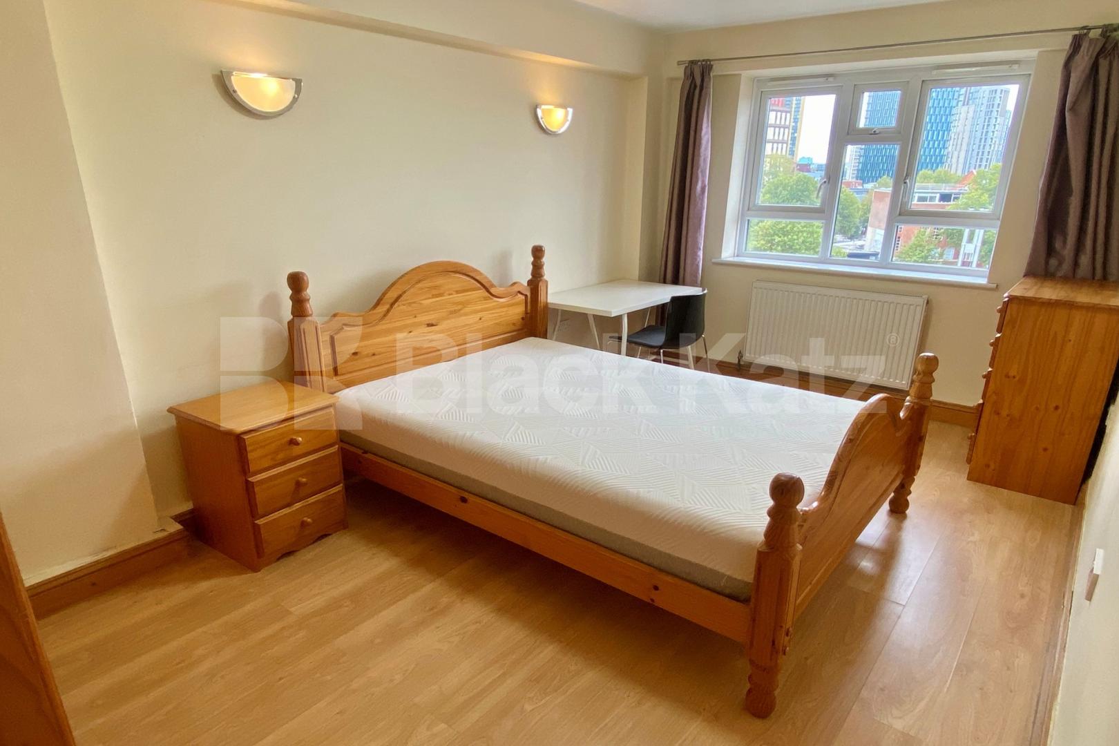 Superbly located with stunning views of the cityscape  Great Suffolk Street , Borough