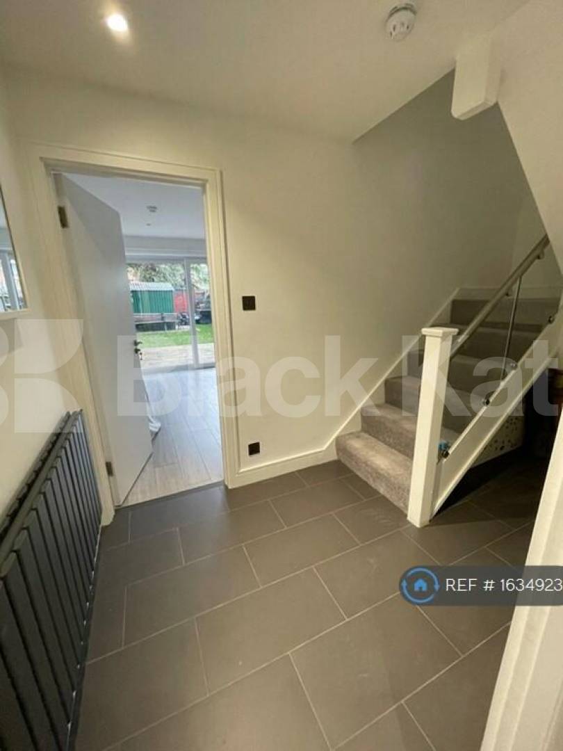 			3 Bedroom, 2 bath, 1 reception 			 Marley Walk, London, NW2,  London