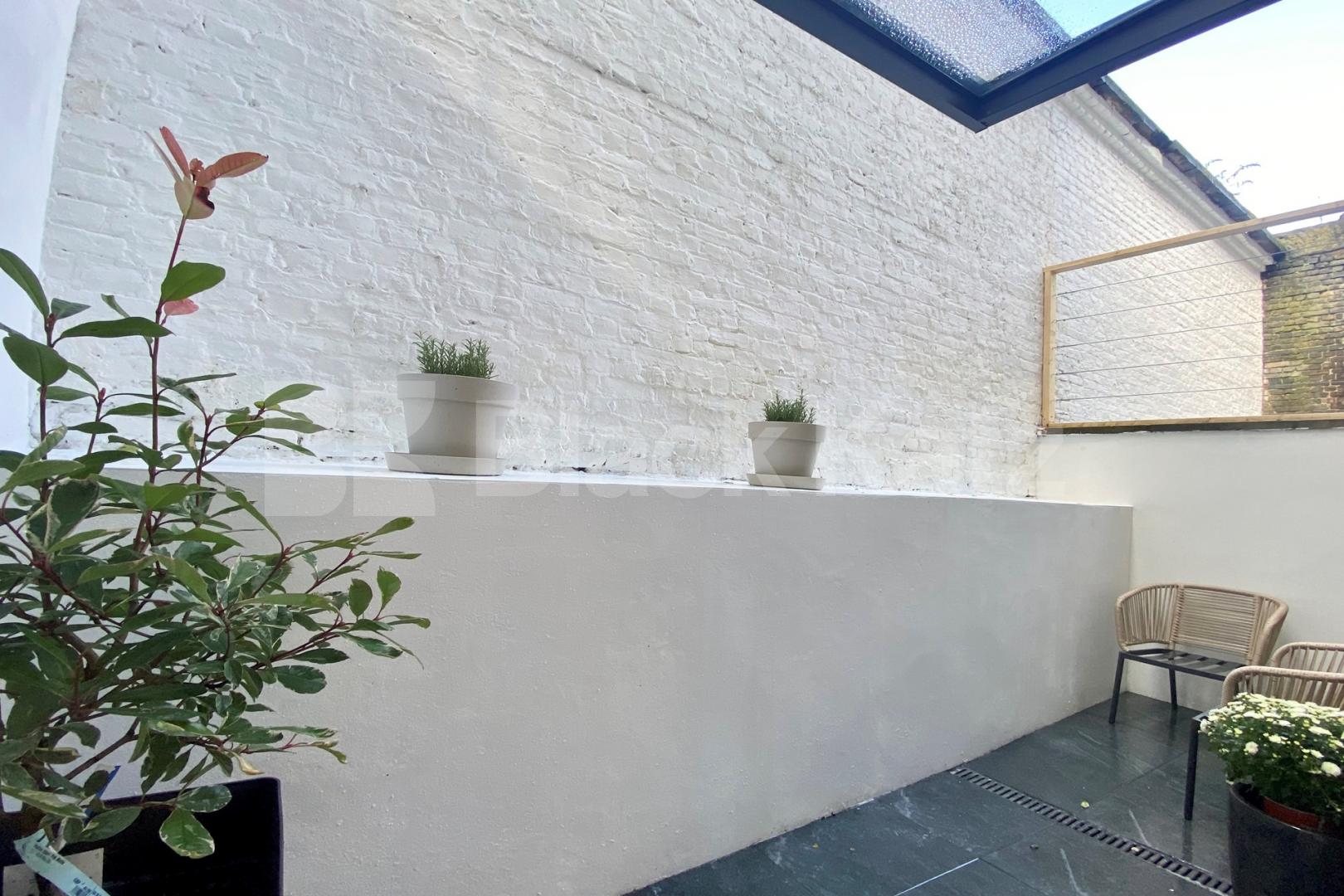 Recently refurbished maisonette with two bathrooms & patio area Hugh Street , Pimlico