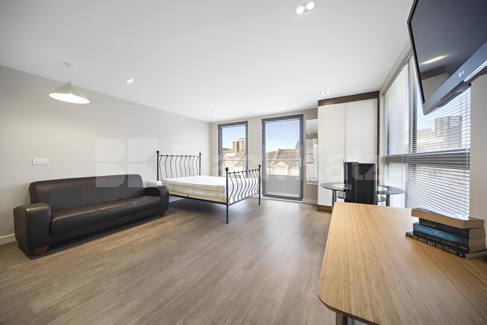 Modern Studio Apartment Moments from Old Street Station Mintern Street, Shoreditch Park