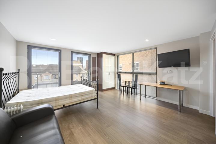 Modern Studio Apartment Moments from Old Street Station Mintern Street, Shoreditch Park