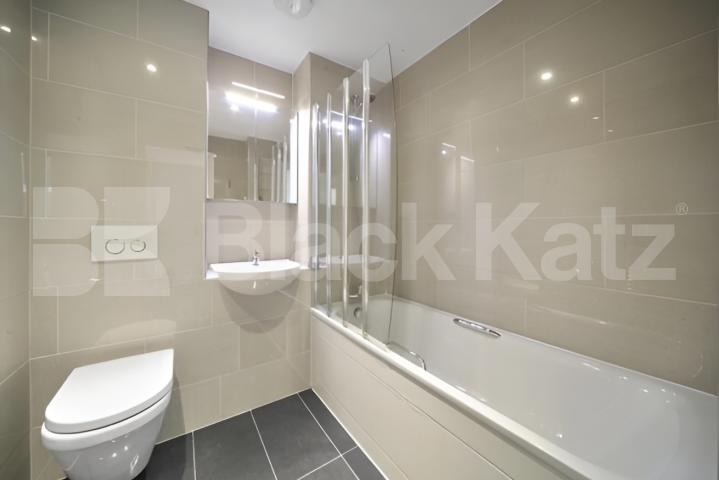 Modern Studio Apartment Moments from Old Street Station Mintern Street, Shoreditch Park