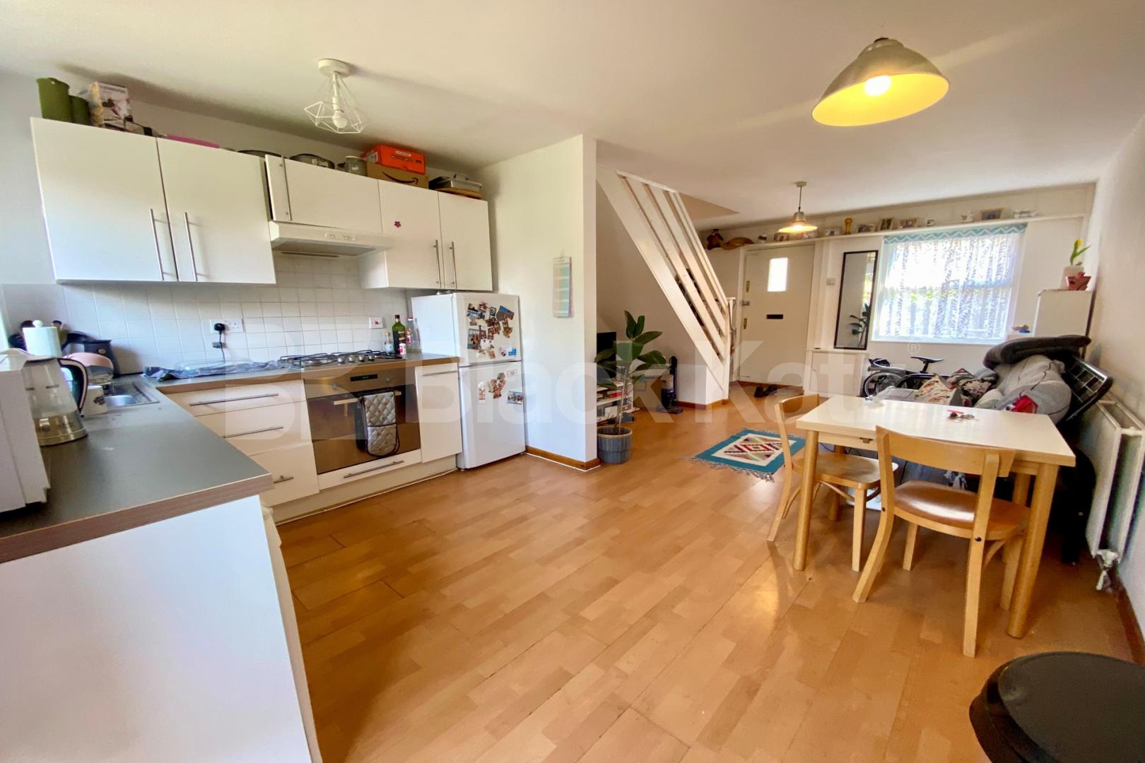 New build house with further study room & private garden  St. James's Road , Bermondsey