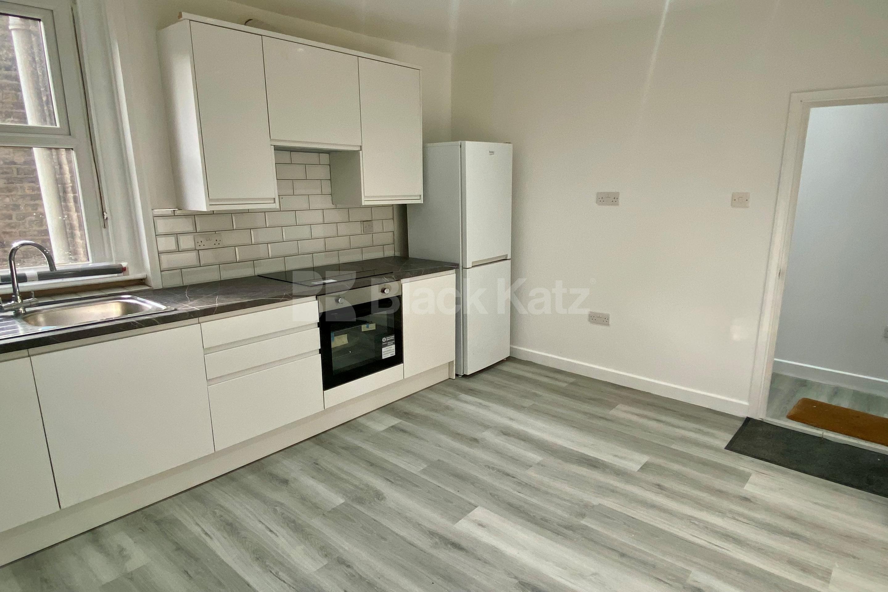 Newly refurbished bright & airy first floor period conversion  Walworth Road, Elephant and Castle SE17