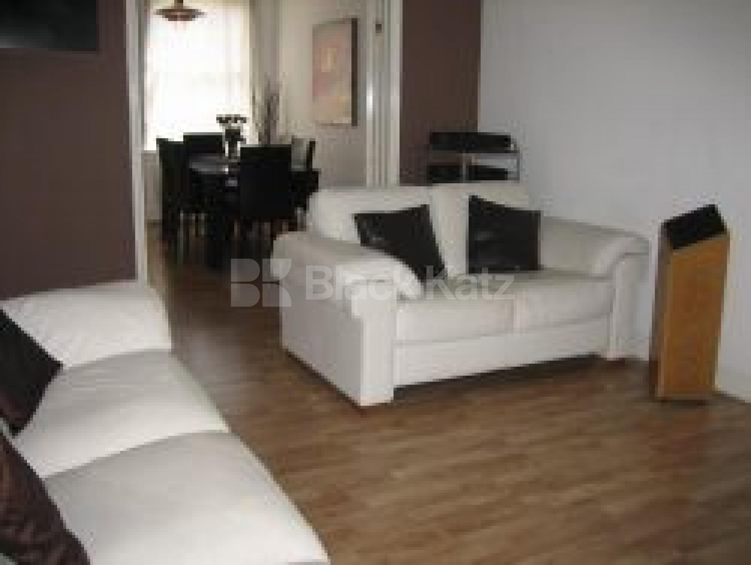 			3 Bedroom, 1 bath, 1 reception Flat			 Baring Street, ANGEL N1 N1