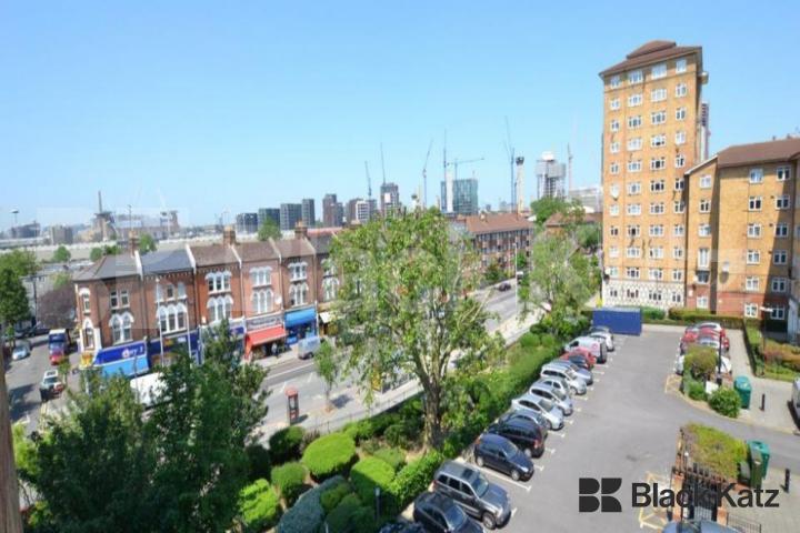 Bright & airy, very well proportioned rooms, wooden floors and superbly located Tait Court, Lansdowne Green , Stockwell