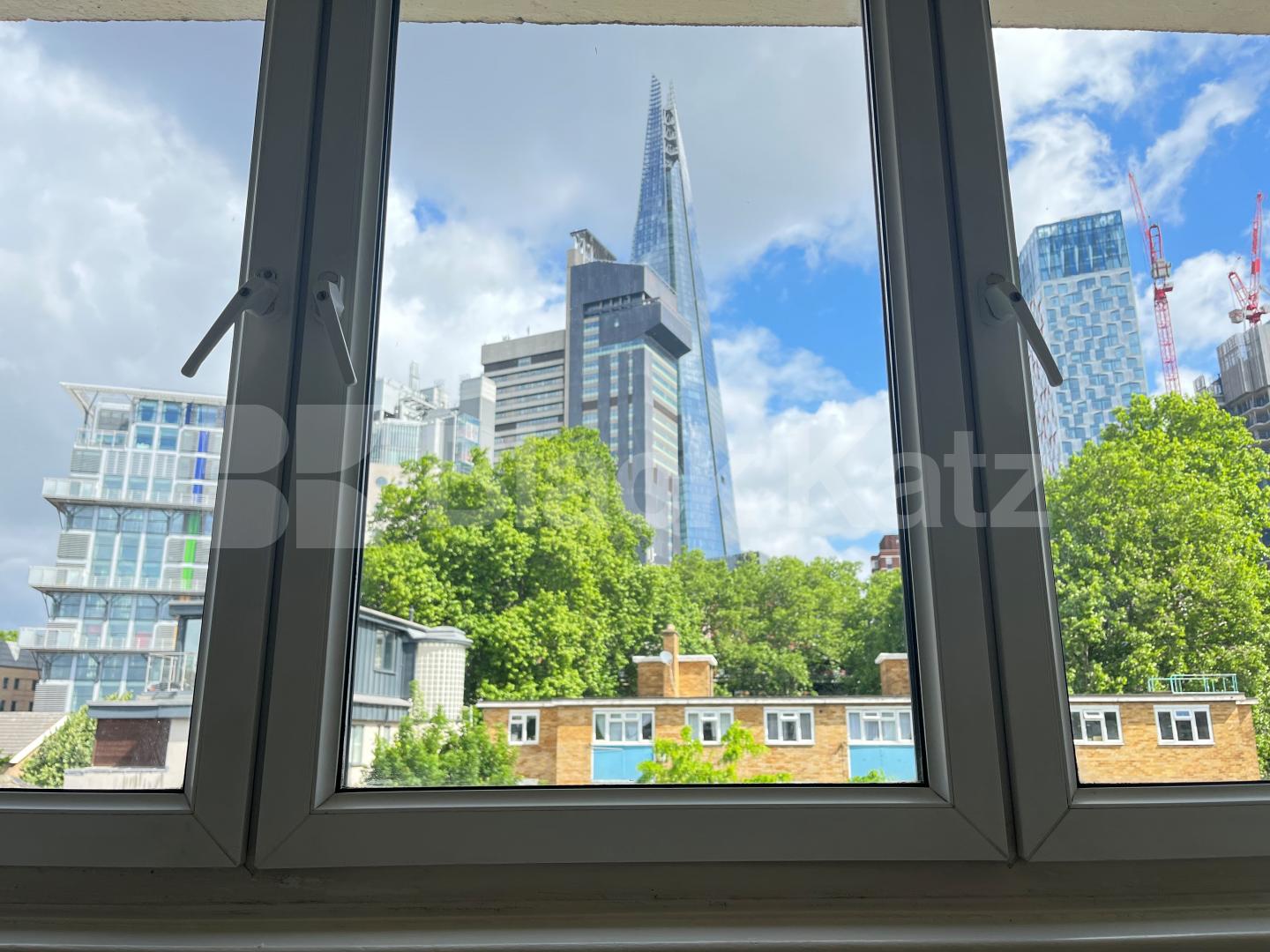 Superbly located duplex apartment moments from The Shard Kipling Street., London Bridge