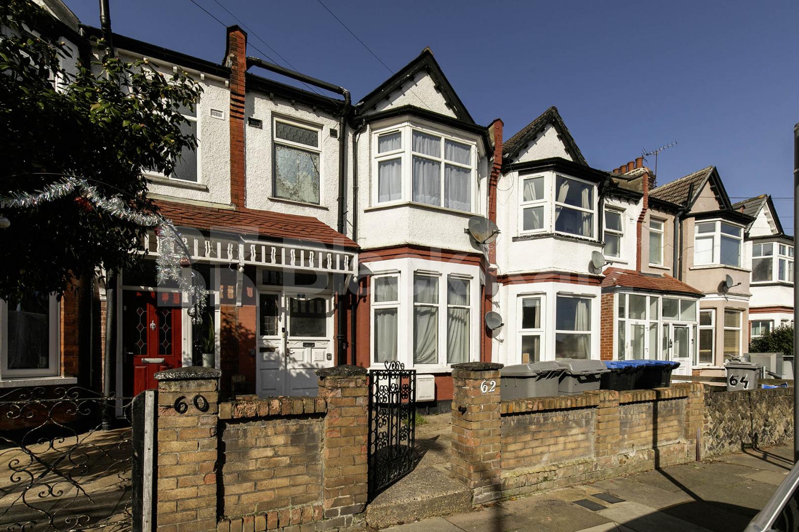 A beautifully presented three-bedroom split-level apartment situated on Lancaster Road, in the heart of Dollis Hill (NW10) Lancaster Road, London, NW10,  London