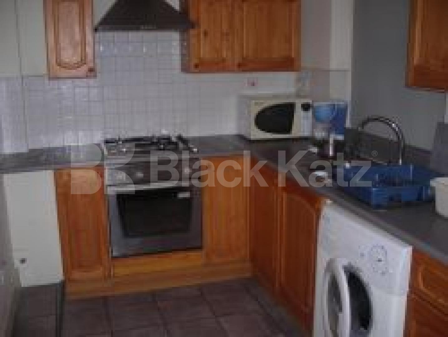 			2 Bedroom, 1 bath, 1 reception Flat			 Pemberton Gardens, ARCHWAY N19