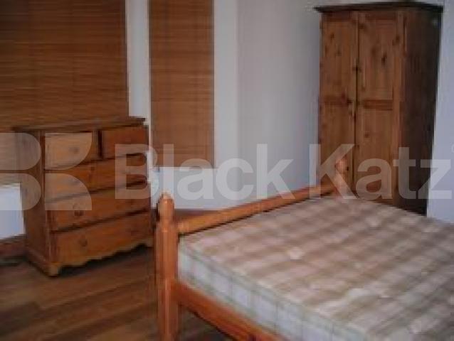 			2 Bedroom, 1 bath, 1 reception Flat			 Pemberton Gardens, ARCHWAY N19