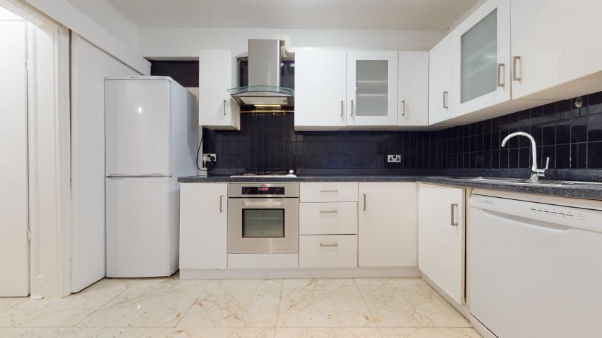 			1 Bedroom, 1 bath, 1 reception Flat			 Belsize Road, South Hampstead