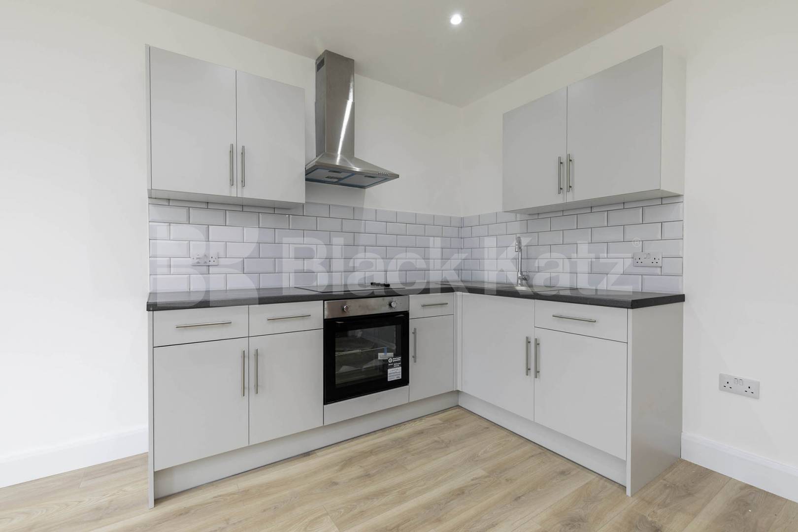A well-presented two-bedroom property available to rent on the sought-after Headstone Road, Harrow on the Hill Headstone Road, Harrow, HA1,  Harrow