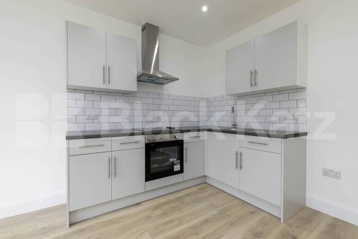 A well-presented two-bedroom property available to rent on the sought-after Headstone Road, Harrow on the Hill Headstone Road, Harrow, HA1,  Harrow