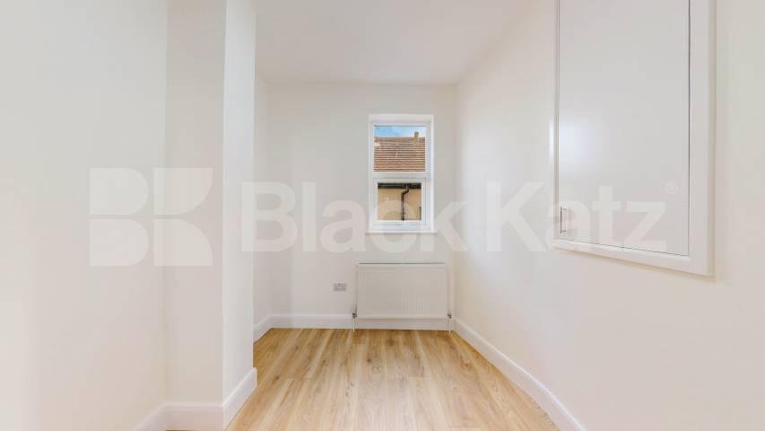 A beautifully refurbished three bedroom ground floor apartment offering modern and spacious living Headstone Road, London, HA1,  London