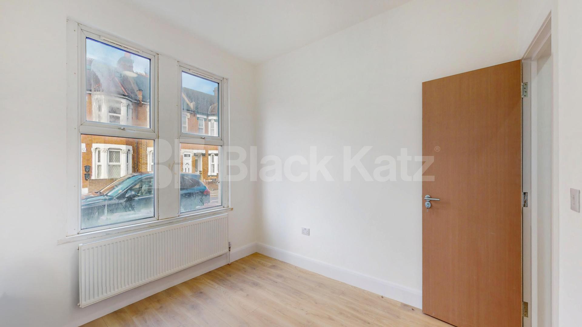 A beautifully refurbished three bedroom ground floor apartment offering modern and spacious living Headstone Road, Harrow, HA1,  Harrow