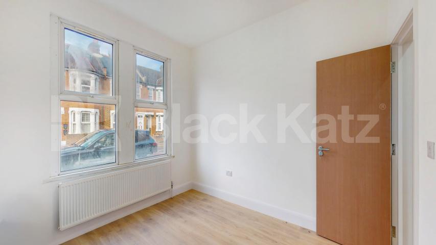 A beautifully refurbished three bedroom ground floor apartment offering modern and spacious living Headstone Road, Harrow, HA1,  Harrow