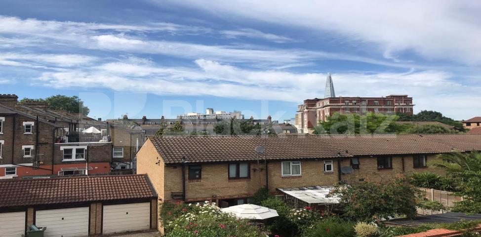 			LET , 4 Bedroom, 1 bath, 1 reception Terraced House			 Henshaw Street, Borough/Elephant and Castle