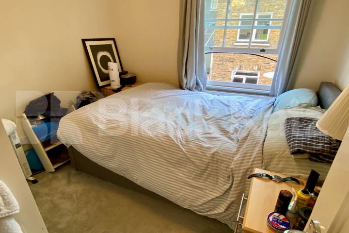 Triplex period conversion over 1000 Sq.Ft   Alderney Street , Pimlico