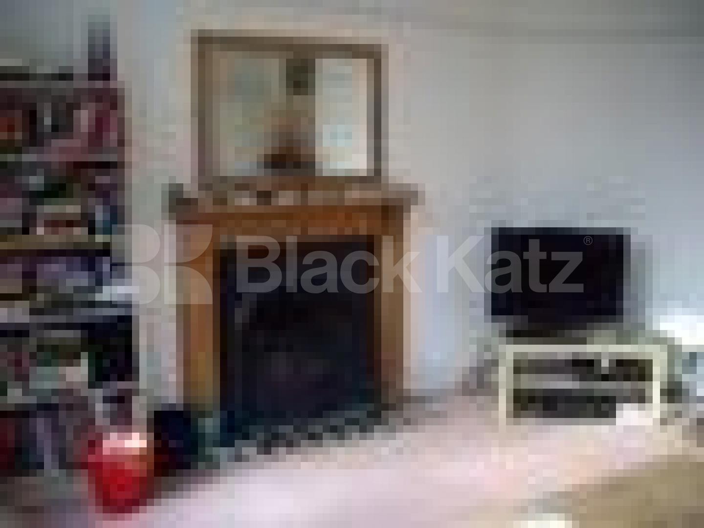 			2 Bedroom, 1 bath, 1 reception Semi-Detached House			 Kings avenue, Muswell hill