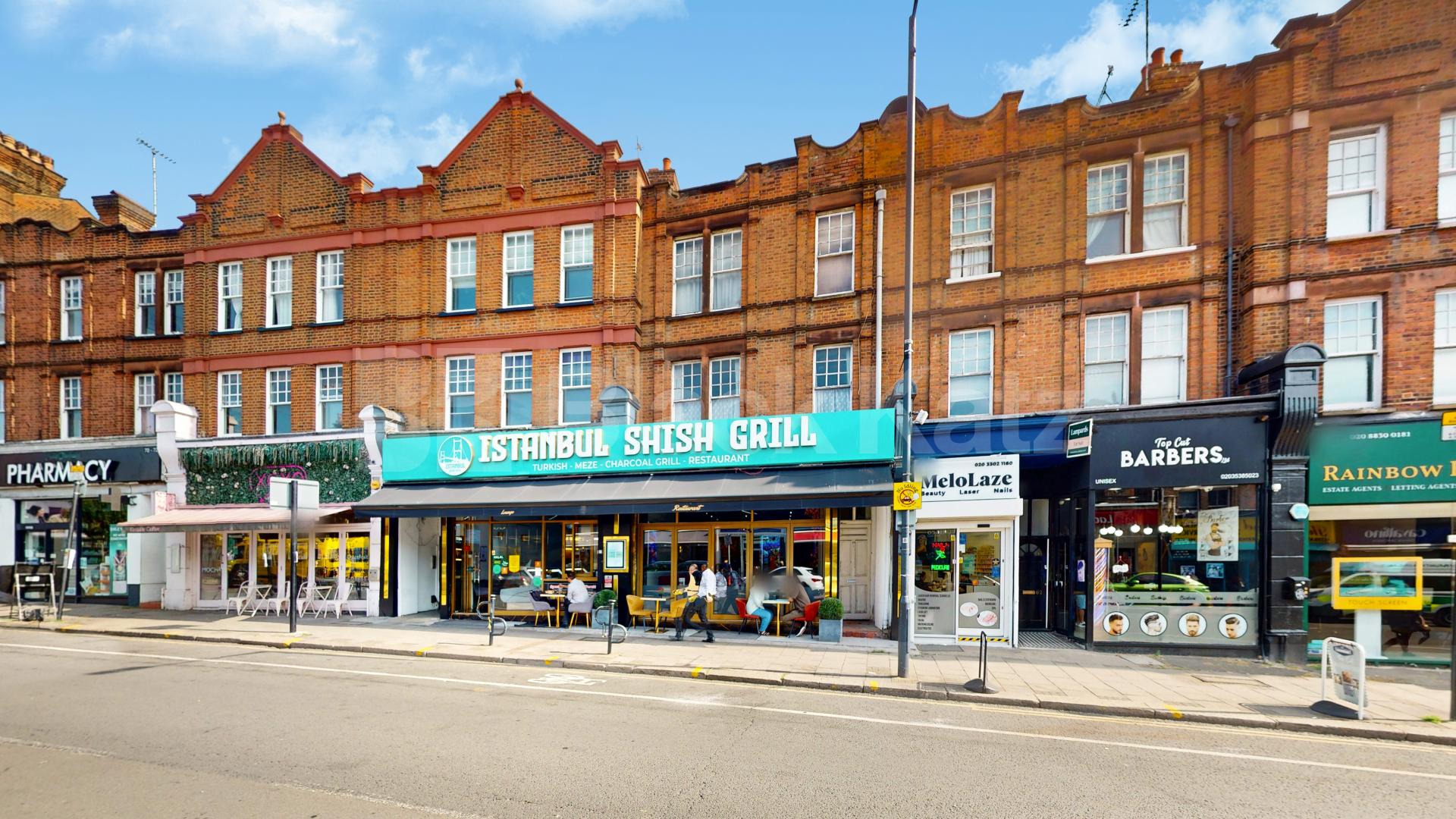 Spacious two-bedroom property located on Walm Lane, NW2 Walm Lane, London, NW2,  London