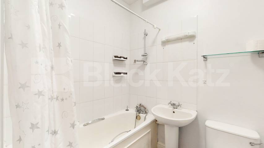 			2 Bedroom, 1 bath, 1 reception 			 Fairholme Road, London, W14,  London