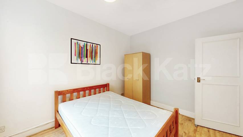 			2 Bedroom, 1 bath, 1 reception 			 Fairholme Road, London, W14,  London