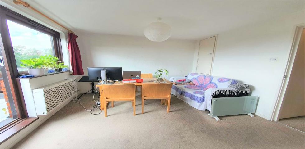 			1 Bedroom, 1 bath, 1 reception Flat			 Lymington Road, WEST HAMPSTEAD