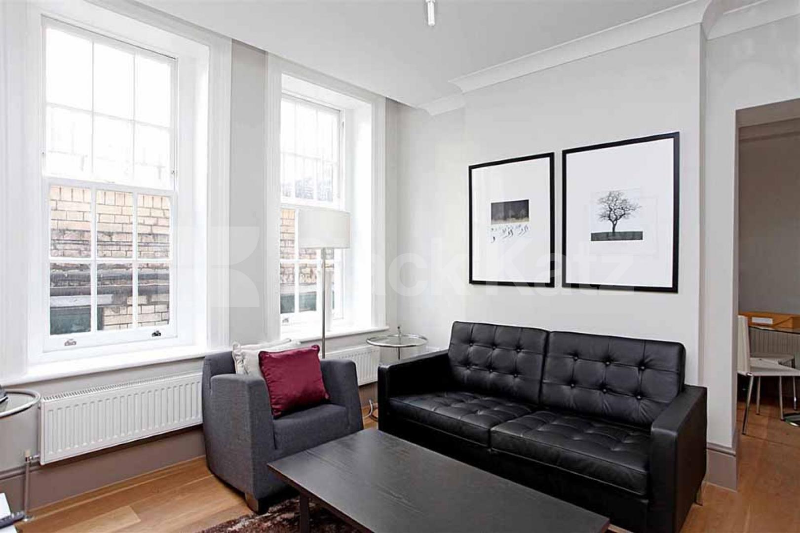 			MODERN THREE BED 2 BATH!, 3 Bedroom, 1 bath, 1 reception Flat			 Fitzrovia Appartments, Euston Road, FITZROVIA