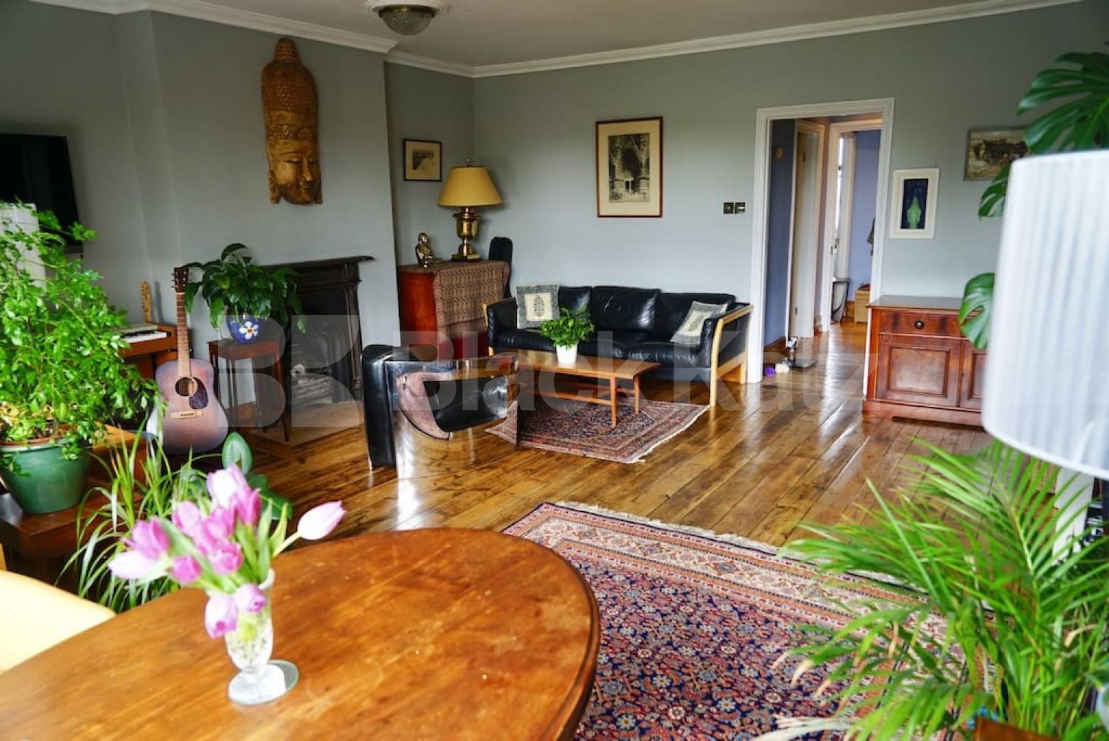 			New Instruction In Heart Of Crouch End !, 1 Bedroom, 1 bath, 1 reception Apartment			 Coolhurst Road, Crouch End / Highgate