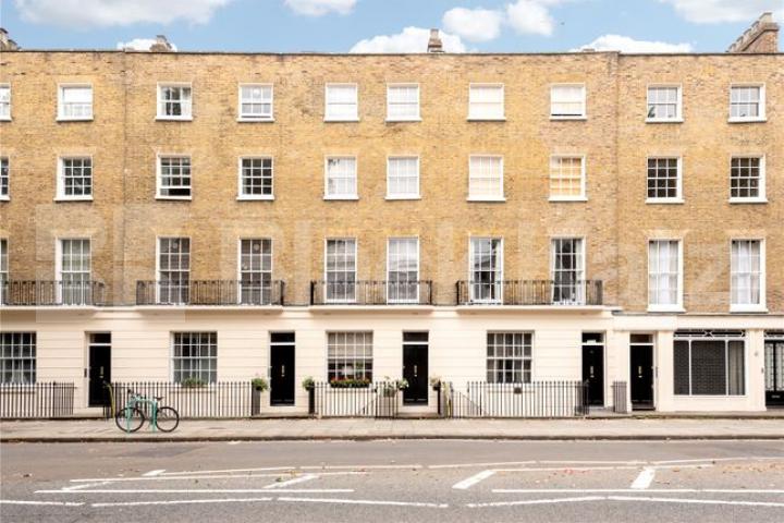 			NEAR REGENTS PARK!, 1 Bedroom, 1 bath, 1 reception Flat			 Albany Street , REGENTS PARK