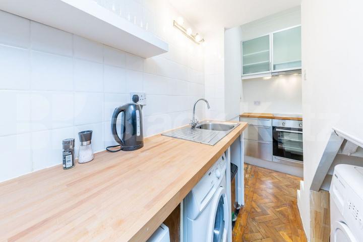 Inclusive of Council Tax, Water and Gas stunning split level 2 ded Montenotte Road, Crouch End / Highgate
