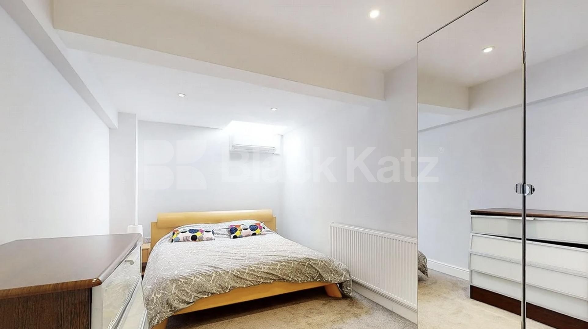 A beautifully two double bedroom apartment offering a modern and stylish living  Camden Road , Holloway