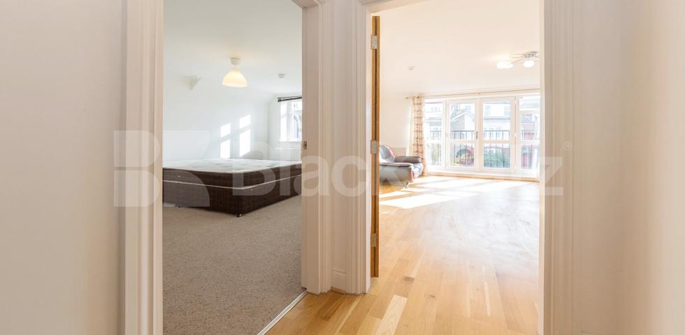 This beautifully presented one bedroom apartment is set on first floor of charming modern development located stone throw away from all the trendy bars, restaurants and shops of Willesden Green Heathfield Park, Lotus House, NW2,  Lotus House