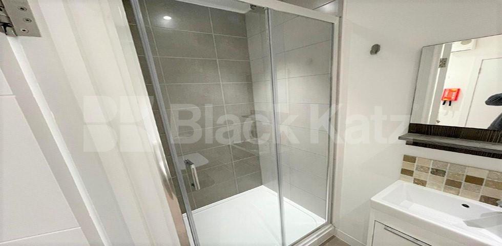 			NEW INSTRUCTION!, Studio Apartment, 1 bath, 0 reception Studio			 Glenloch Road, BELSIZE PARK