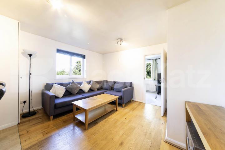 A beautifully presented, fully furnished two-bedroom apartment with a separate study, ideally situated on the sought-after Iverson Road, NW6 Iverson road, West Hampstead, NW6,  Redcroft