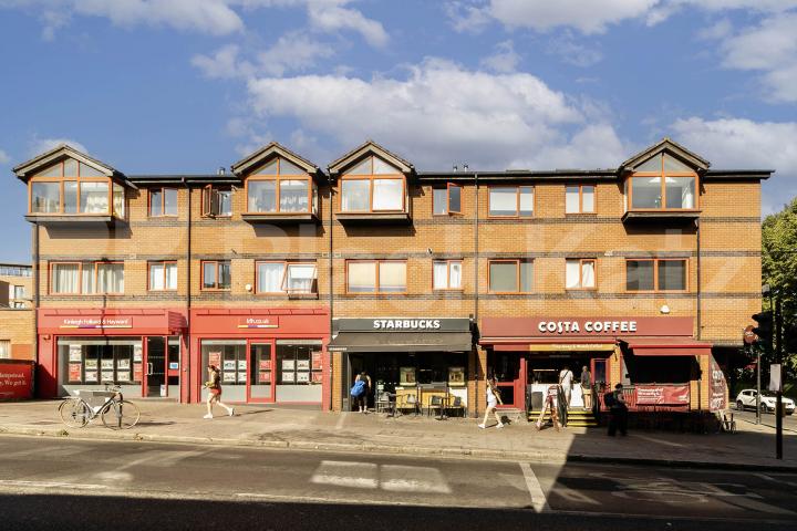 A beautifully presented, fully furnished two-bedroom apartment with a separate study, ideally situated on the sought-after Iverson Road, NW6 Iverson road, West Hampstead, NW6,  Redcroft
