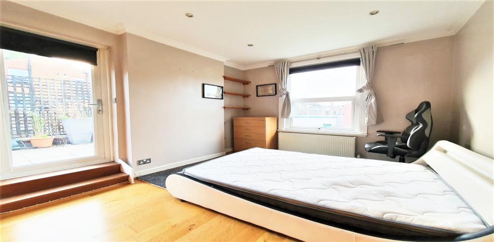 			3 Bedroom, 1 bath, 1 reception Flat			 Ebbsfleet Road , KILBURN