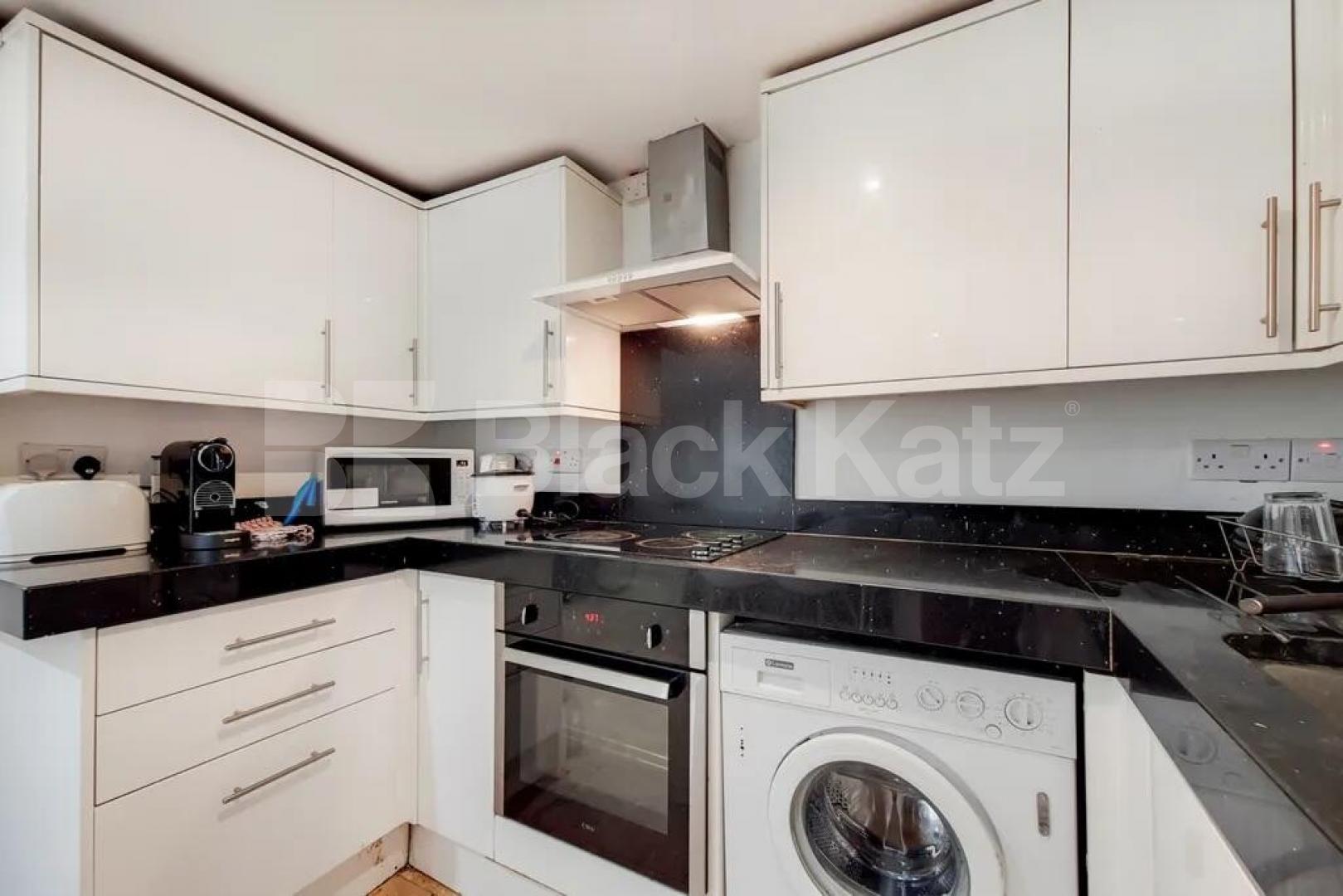3 double bedroom property perfect for sharers Royal College Street, Camden